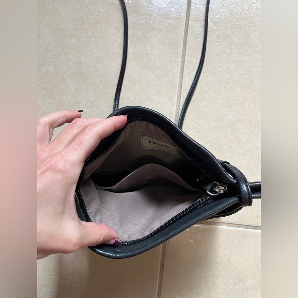 Margot Women’s Genuine Leather Small Crossbody Bag Black EUC - Picture 8 of 13